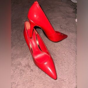 Lauren Ralph Lauren Bright red pointed toe stiletto heels 8.5 like new